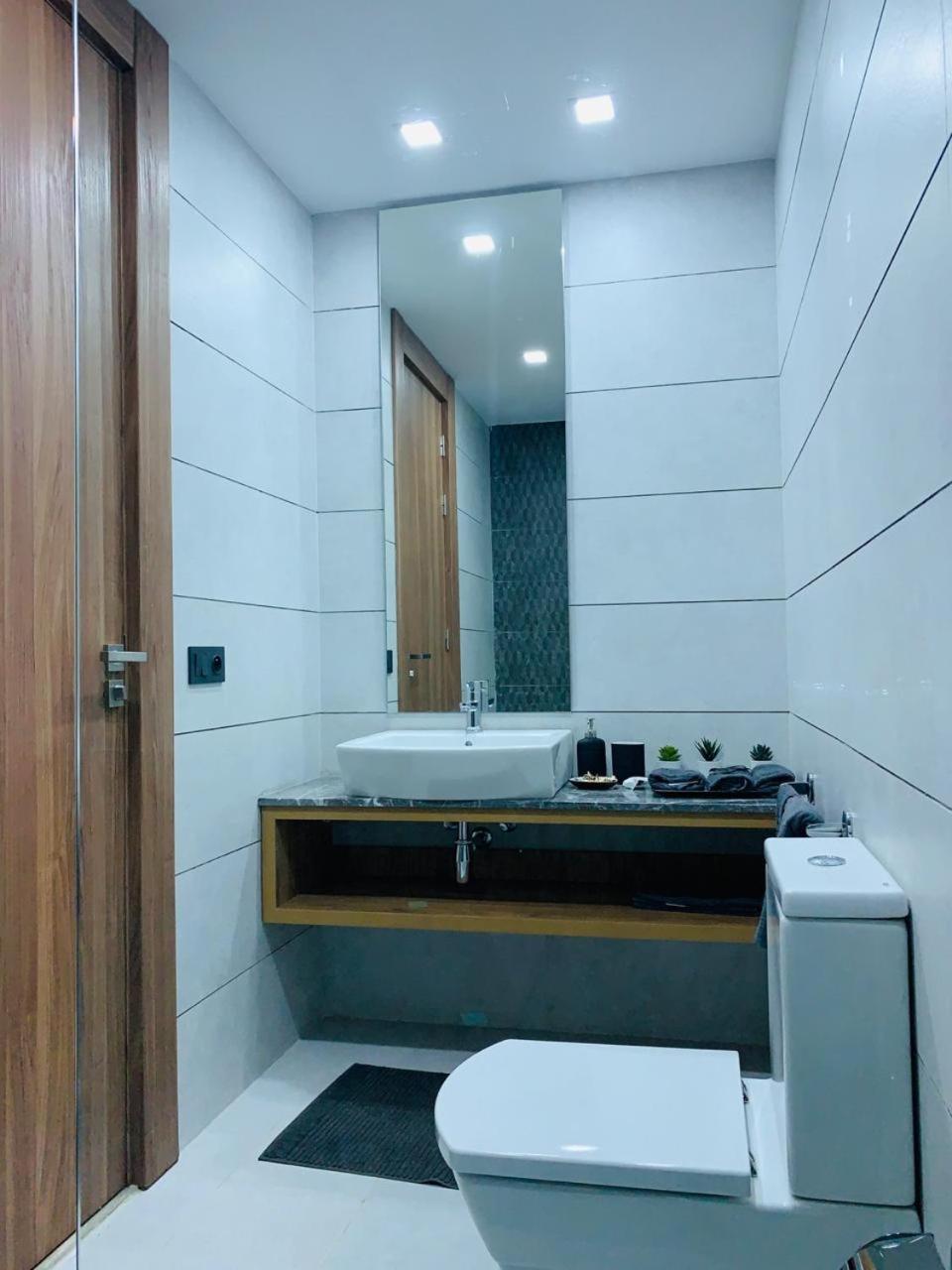 Modern Centre Apartment *